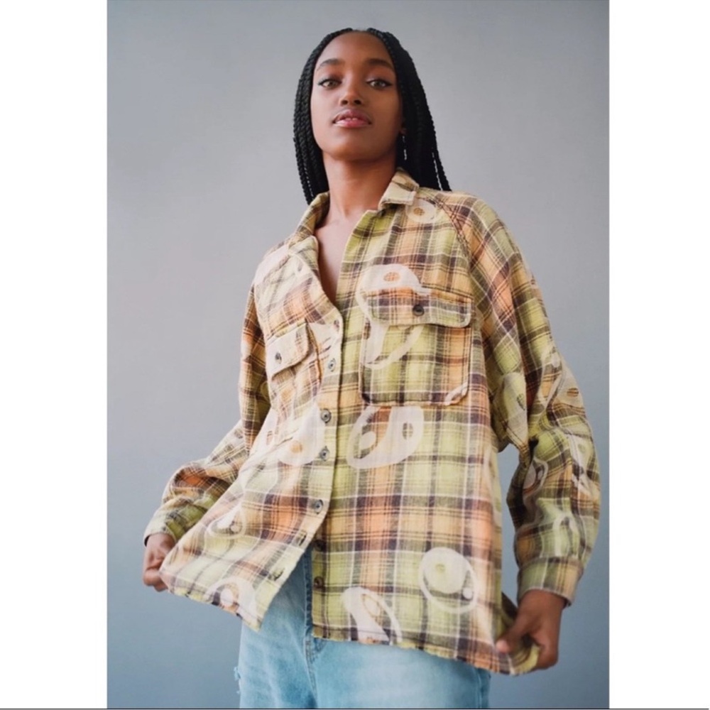BDG urban outfitters Brody flannel butt. Down shirt ying yang yellow orange